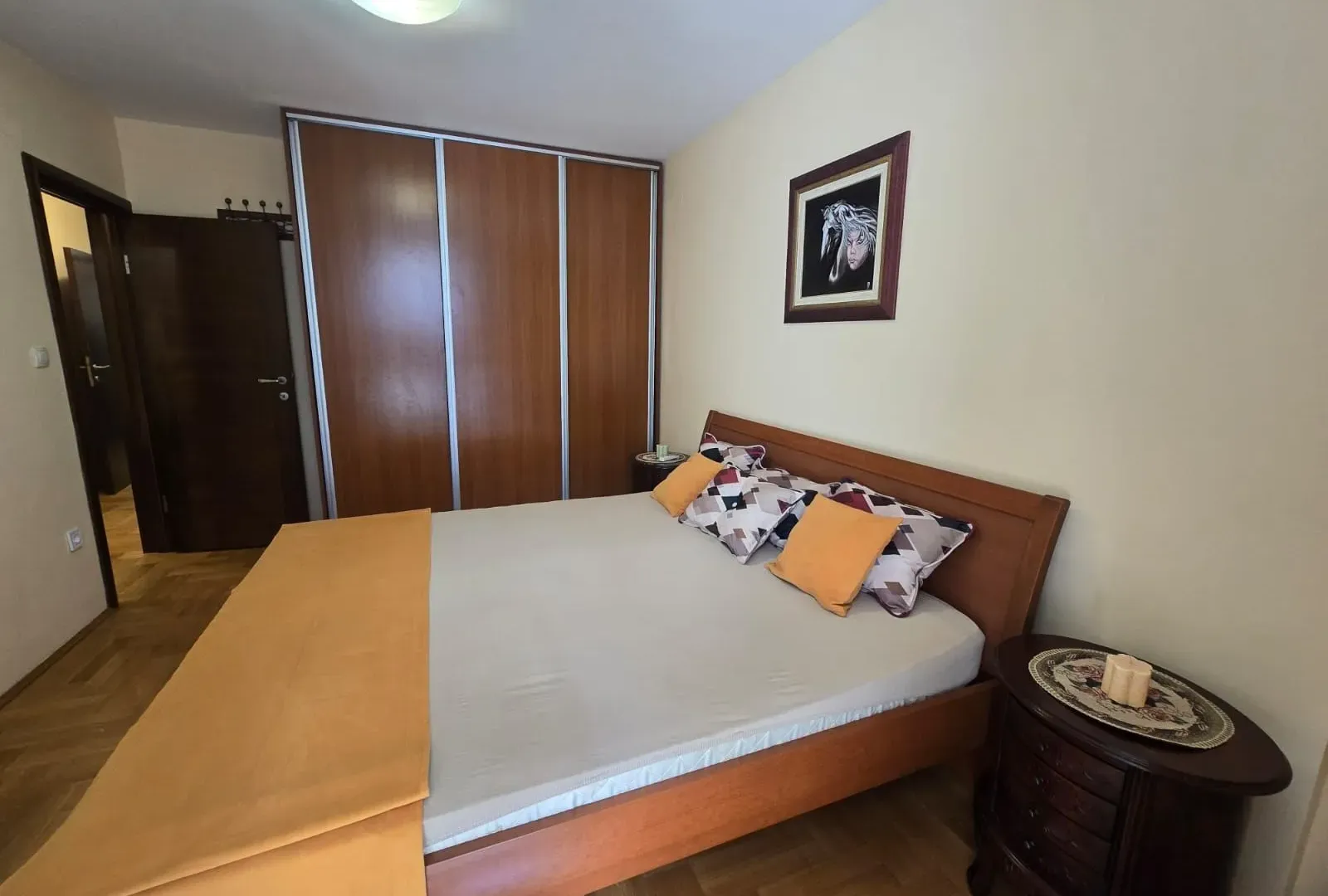 Prodaja, dvosoban stan, 74m², Centar, Budva