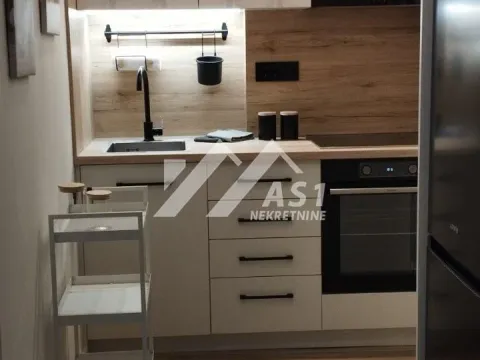 Rent, one bedroom apartment, 37m², Rotkvarija, Novi Sad Sve Podlokacije - image 4