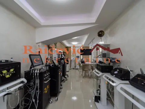 Prodaja, poslovni prostor, 57m², Kalenić Pijaca, Vračar Sve Podlokacije - image 4