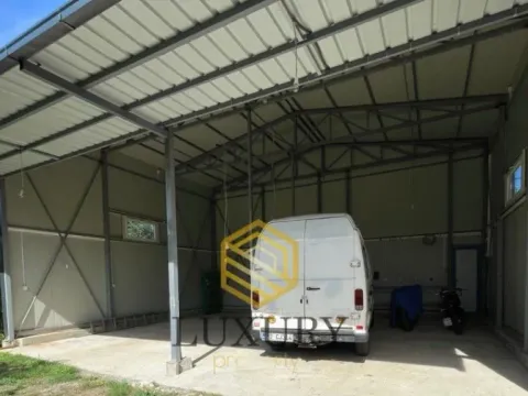 Izdavanje, poslovni prostor, 80m², Gornja Gorica, Podgorica - image 1
