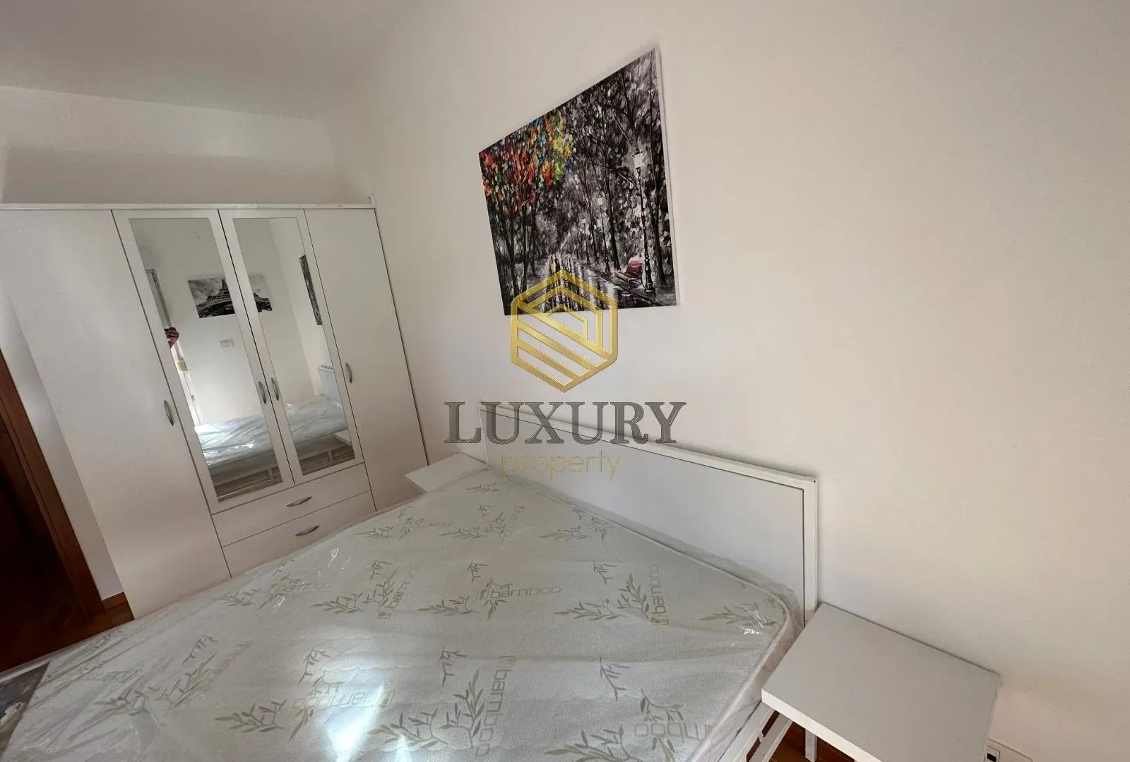 Izdavanje, jednosoban stan, 50m², City Kvart, Podgorica