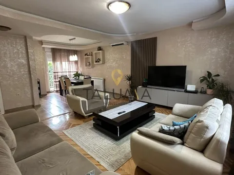 Prodaja, kuća, 340m², Gorica C, Podgorica - image 8