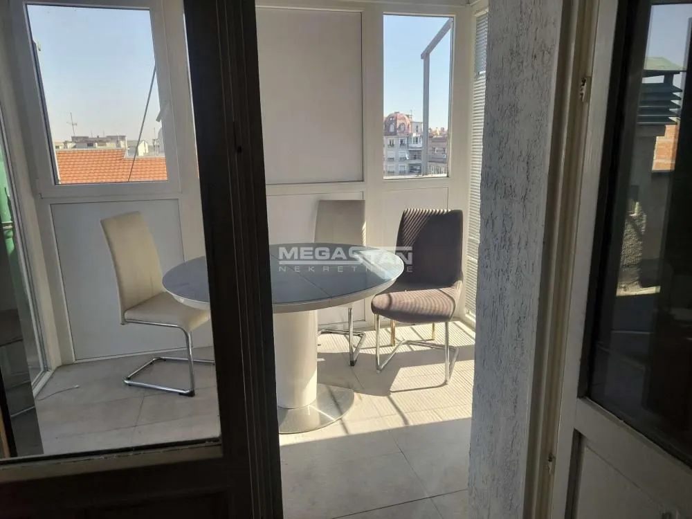 Rent, two bedroom apartment, 40m², Stari Grad, Beograd