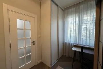 Rent, two bedroom apartment, 40m², Stari Grad, Beograd - image 13