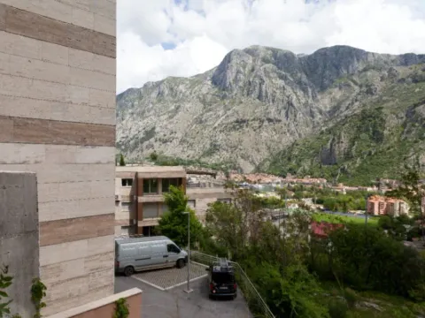 Prodaja, jednosoban stan, 33m², Škaljari, Kotor - image 13