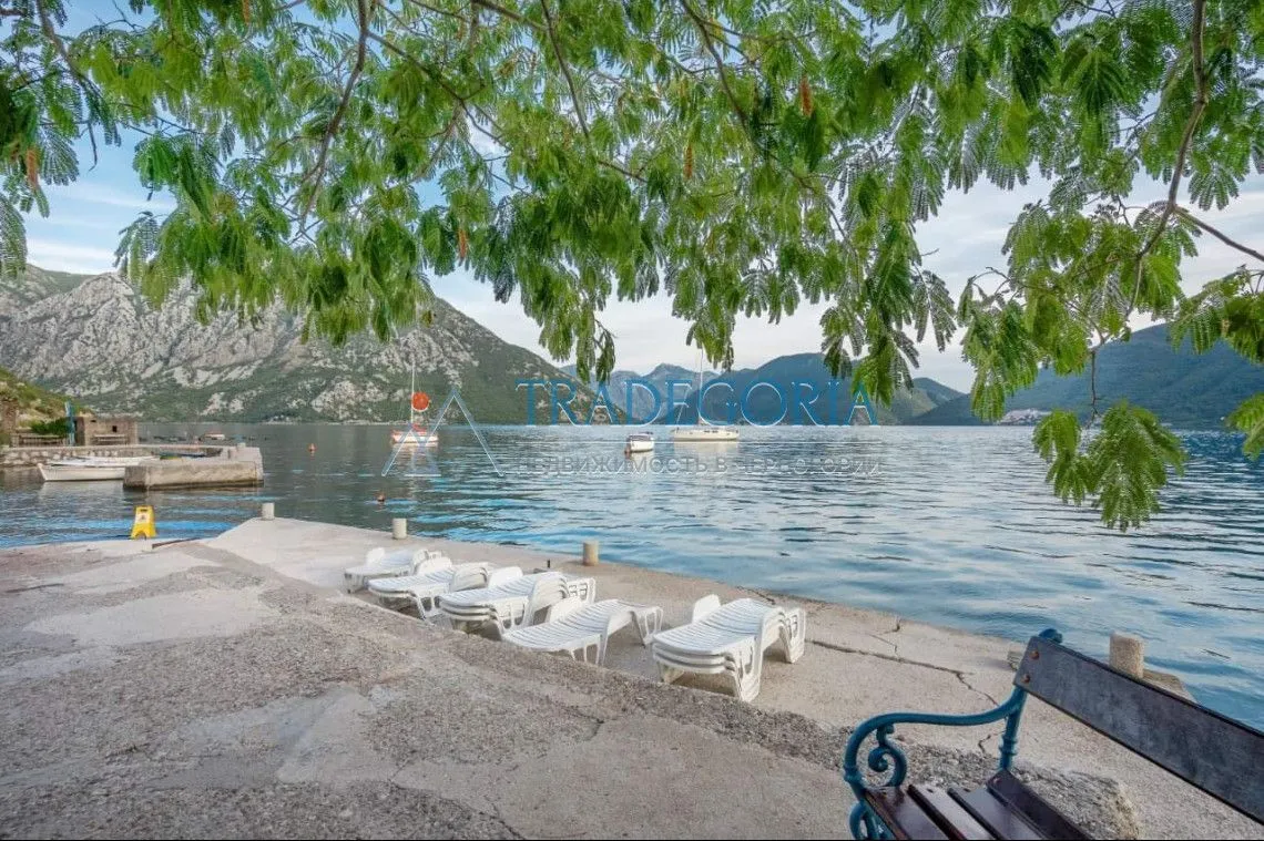 Prodaja, kuća, 255m², Strp, Kotor