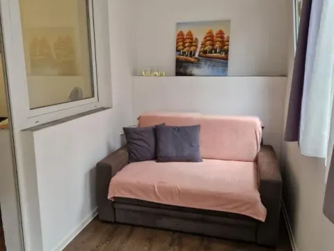 Rent, one bedroom apartment, 35m², Grbavica, Novi Sad Sve Podlokacije - image 5