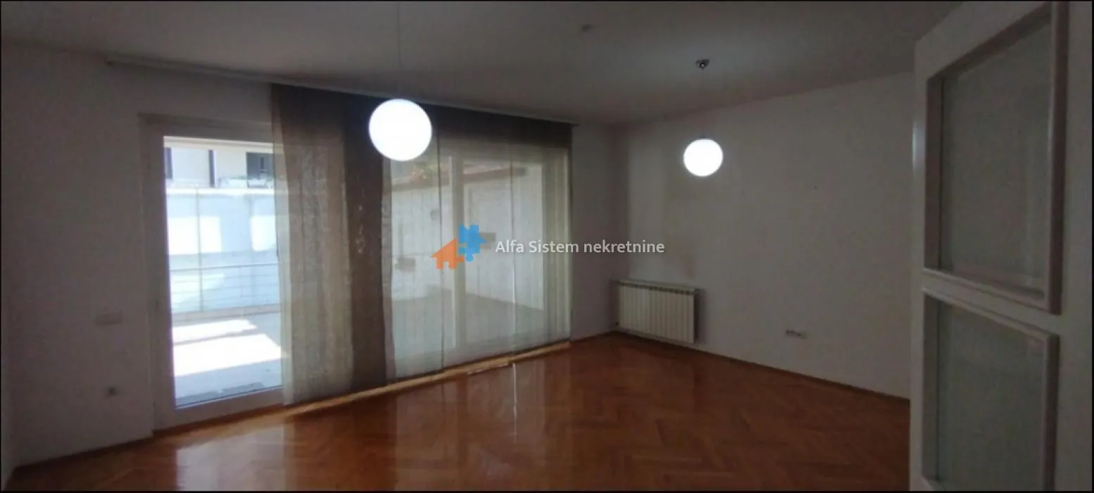 Rent, three bedroom apartment, 110m², Vračar Hram, Vračar Sve Podlokacije