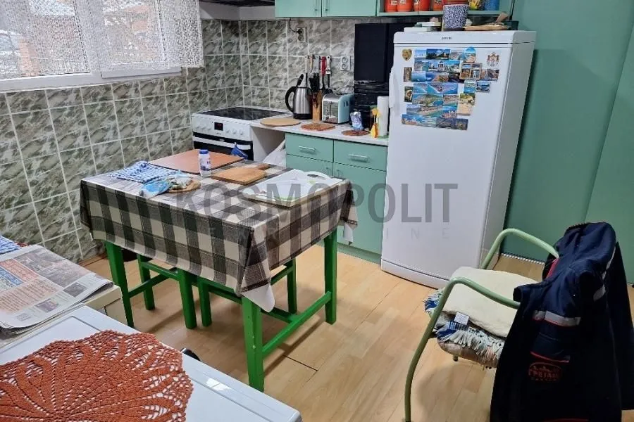 Prodaja, trosoban stan, 85m², Centar, Pančevo