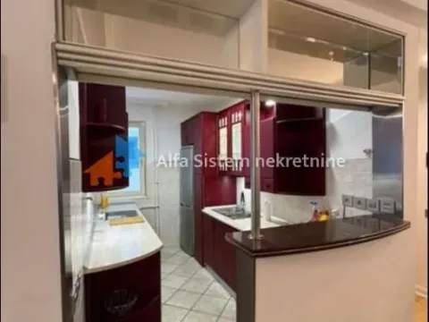 Izdavanje, četvorosoban stan, 120m², Savski Venac, Beograd - image 4