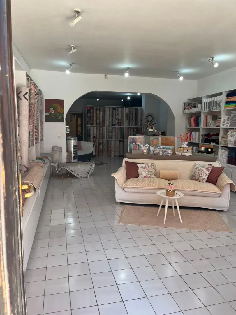 Rent, office space, 97m², Centar, Cetinje