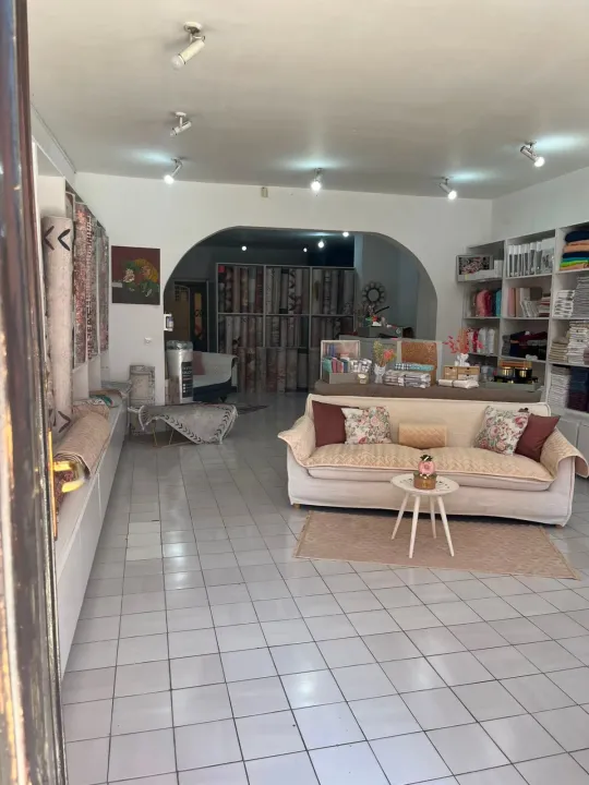 Rent, office space, 97m², Centar, Cetinje