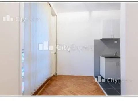 Izdavanje, trosoban stan, 70m², Vračar Centar, Vračar Sve Podlokacije - image 3
