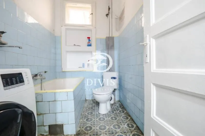 Sale, three bedroom apartment, 68m², Vračar Sve Podlokacije, Beograd