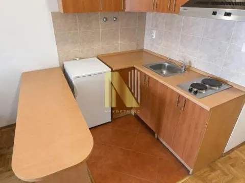 Izdavanje, garsonjera, 30m², Grbavica, Novi Sad Sve Podlokacije - image 3