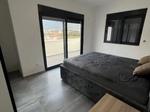 Izdavanje, dvosoban stan, 150m², Polje, Bar - image 11