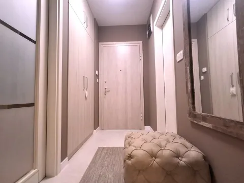 Izdavanje, stan, 48m², Central Point, Podgorica - image 7