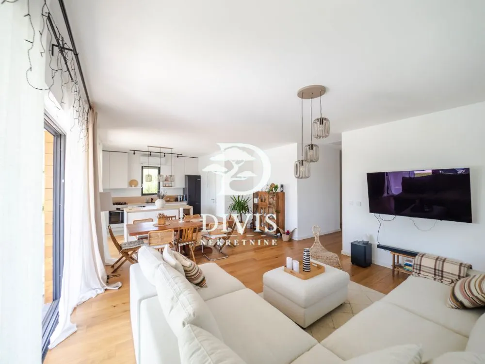 Prodaja, kuća, 145m², Mala Ivanča, Sopot