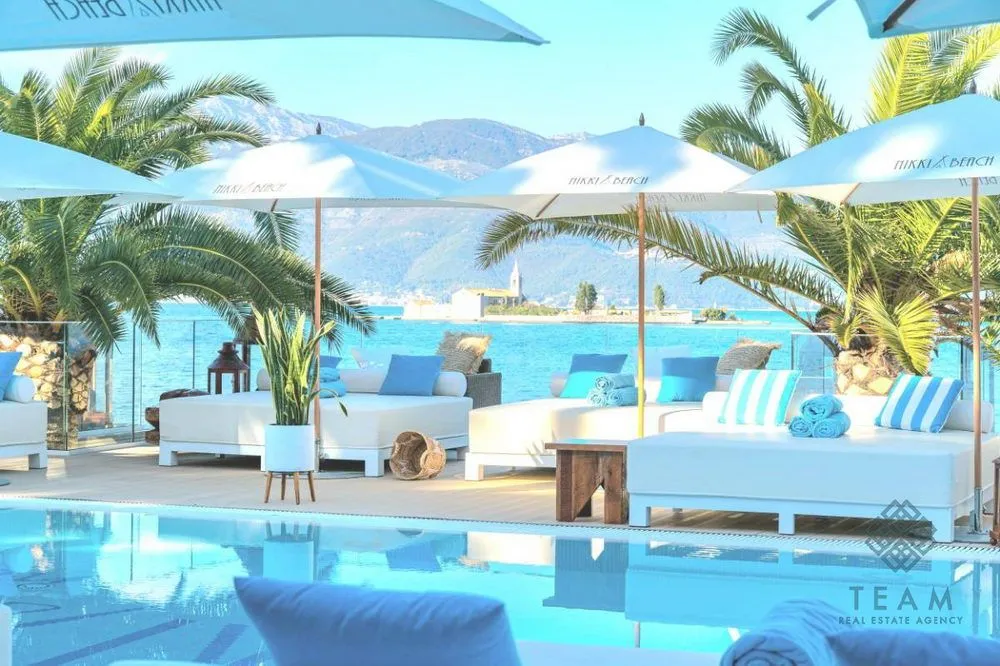 Sale, three bedroom apartment, 230m², Bogišići, Tivat