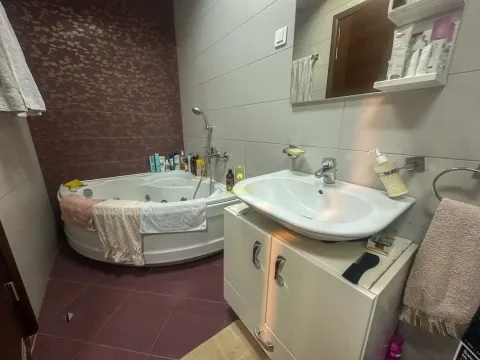 Prodaja, dvosoban stan, 81m², 1 maj, Podgorica - image 11