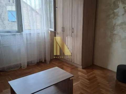 Izdavanje, garsonjera, 25m², Banatić, Novi Sad Sve Podlokacije - image 2