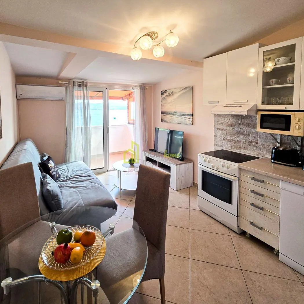 Rent, one bedroom apartment, 45m², Centar, Tivat