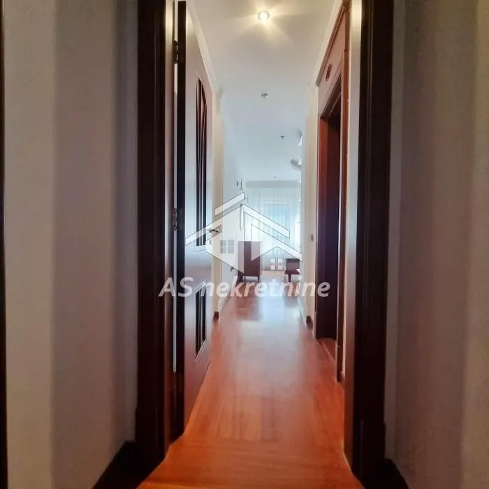 Rent, three bedroom apartment, 120m², Stari Grad, Beograd