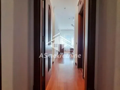 Rent, three bedroom apartment, 120m², Stari Grad, Beograd - image 12