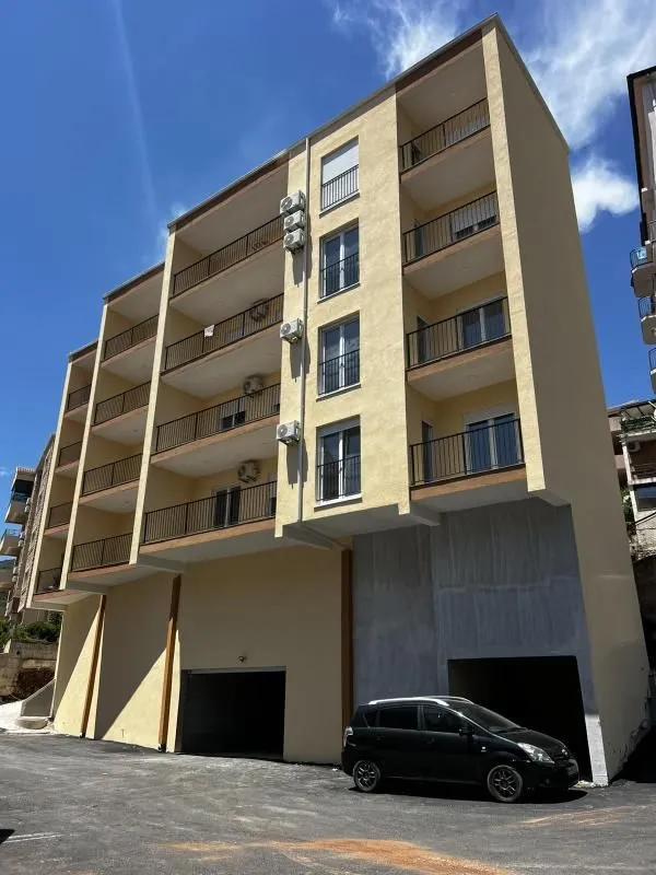 Sale, one bedroom apartment, 60m², Lazi, Budva