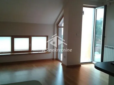 Izdavanje, četvorosoban stan, 115m², Savski Venac, Beograd - image 15