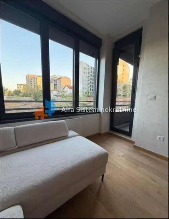 Izdavanje, stan, 45m², Trošarina, Voždovac Sve Podlokacije