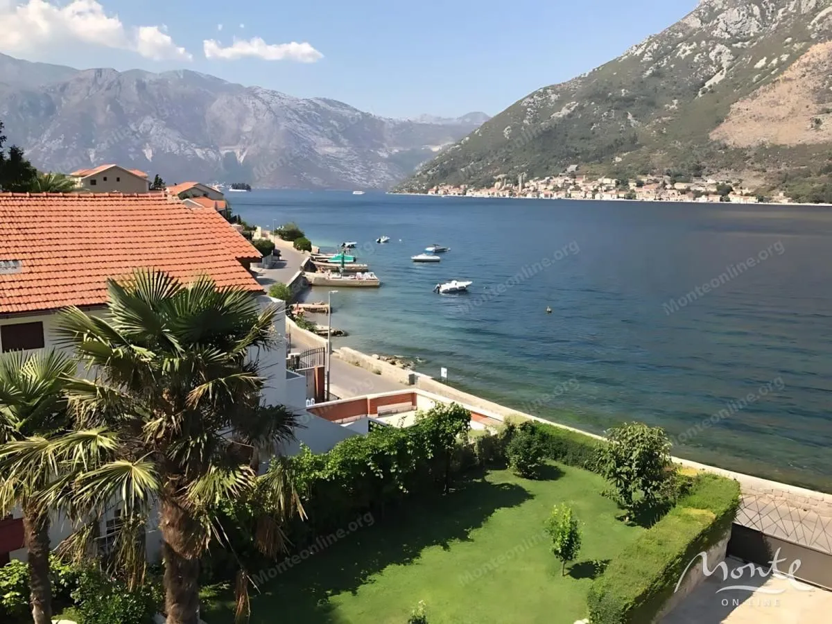 Prodaja, kuća, 390m², Stoliv, Kotor