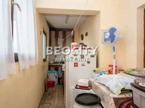 Prodaja, stan, 35m², Severni Bulevar, Zvezdara Sve Podlokacije - image 5