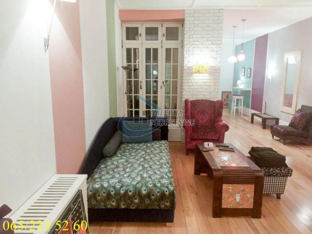 Rent, two bedroom apartment, 92m², Vračar Sve Podlokacije, Beograd
