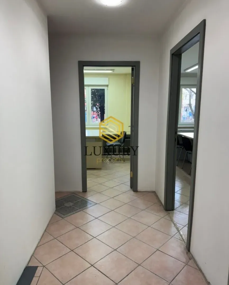 Rent, office space, 130m², Preko Morače, Podgorica