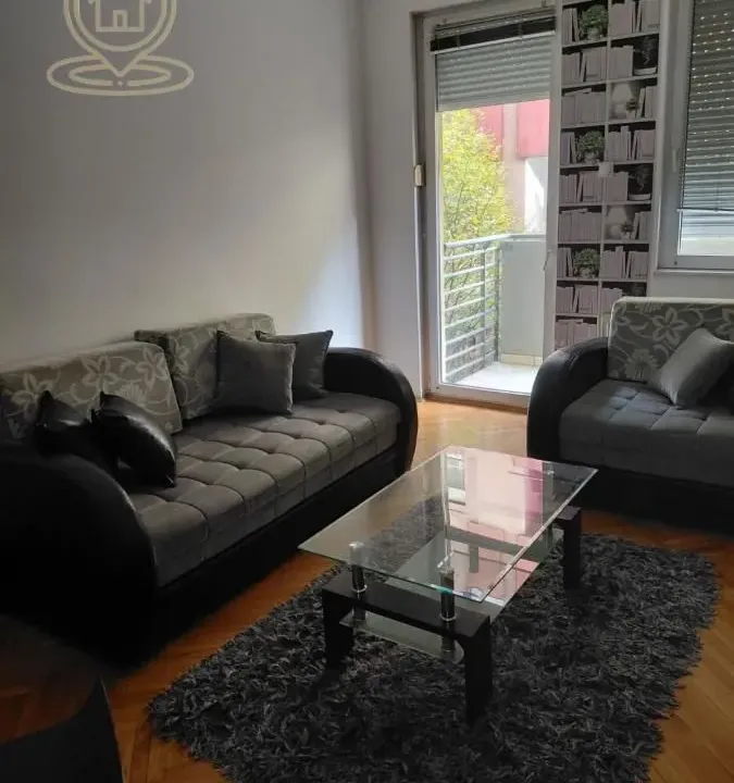 Izdavanje, garsonjera, 30m², Centar, Novi Sad