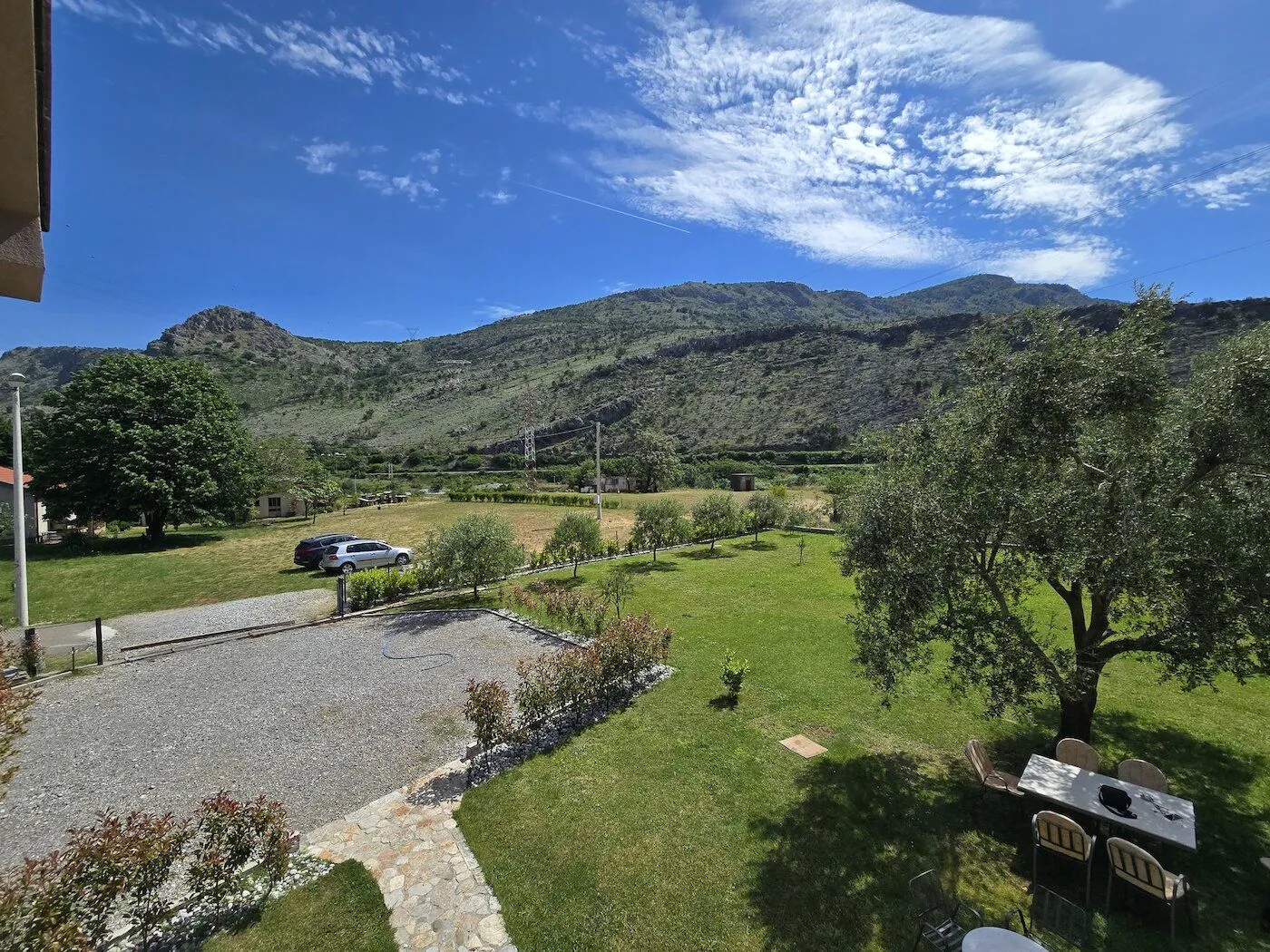 Prodaja, kuća, 180m², Zlatica, Podgorica