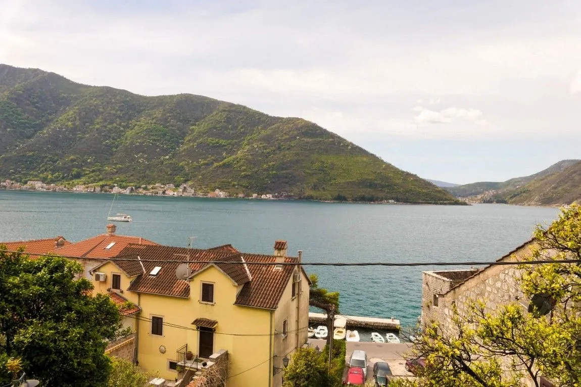 Prodaja, kuća, 136m², Perast, Kotor