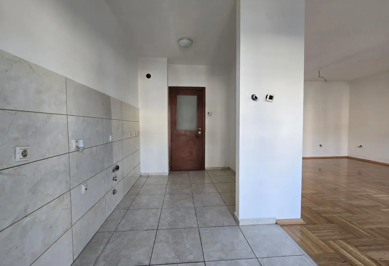 Prodaja, dvosoban stan, 73m², Nova Dalmatinska, Podgorica