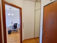 Izdavanje, jednosoban stan, 50m², City Kvart, Podgorica - image 5