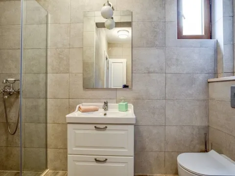 Sale, two bedroom apartment, 89m², Lazi, Budva - image 15