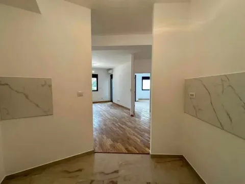 Prodaja, stan, 57m², Zagorič, Podgorica - image 6