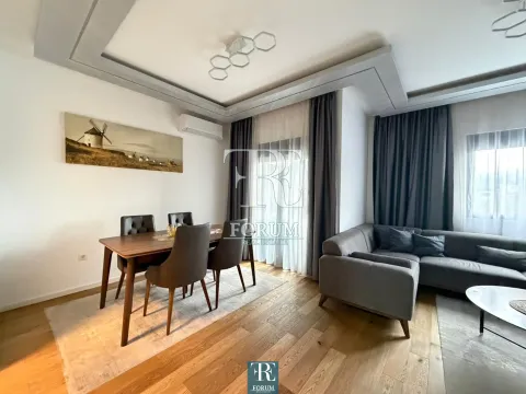 Izdavanje, dvosoban stan, 70m², Centar, Podgorica - image 3