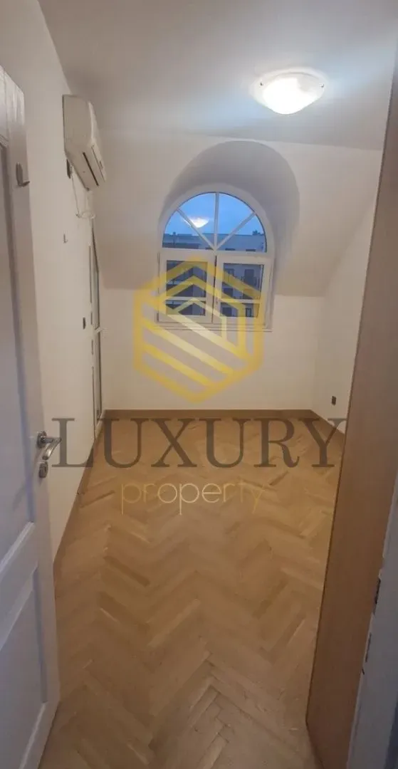 Izdavanje, dvosoban stan, 74m², Ljubović, Podgorica