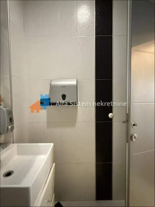 Rent, office space, 144m², Južni Bulevar, Vračar Sve Podlokacije