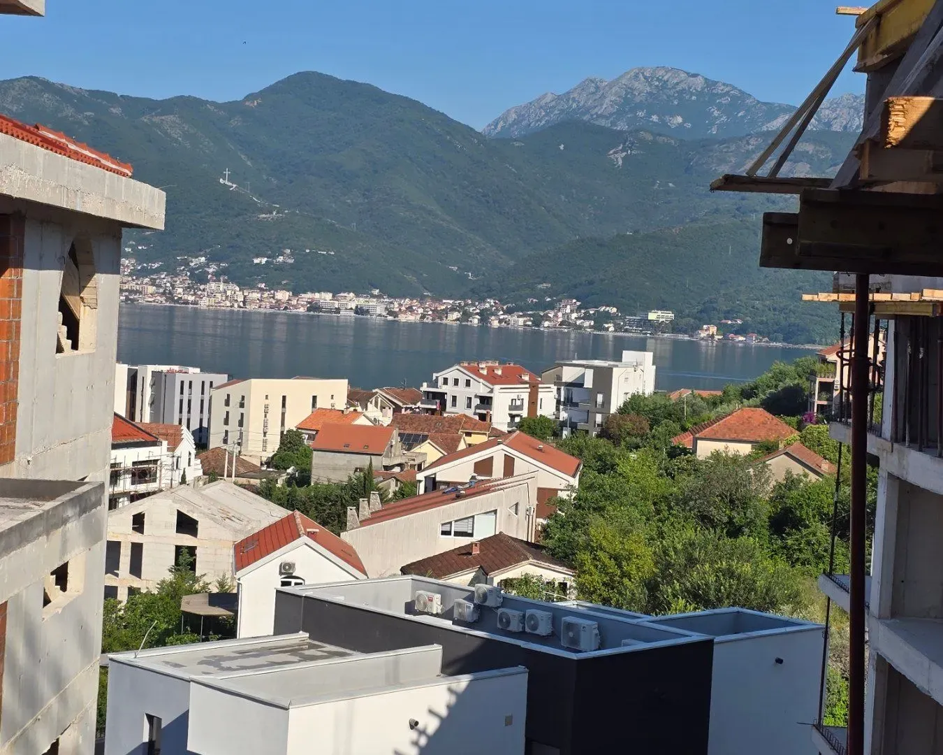 Prodaja, jednosoban stan, 47m², Donja Lastva, Tivat