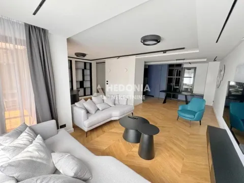 Prodaja, trosoban stan, 107m², Savski Venac, Beograd - image 1