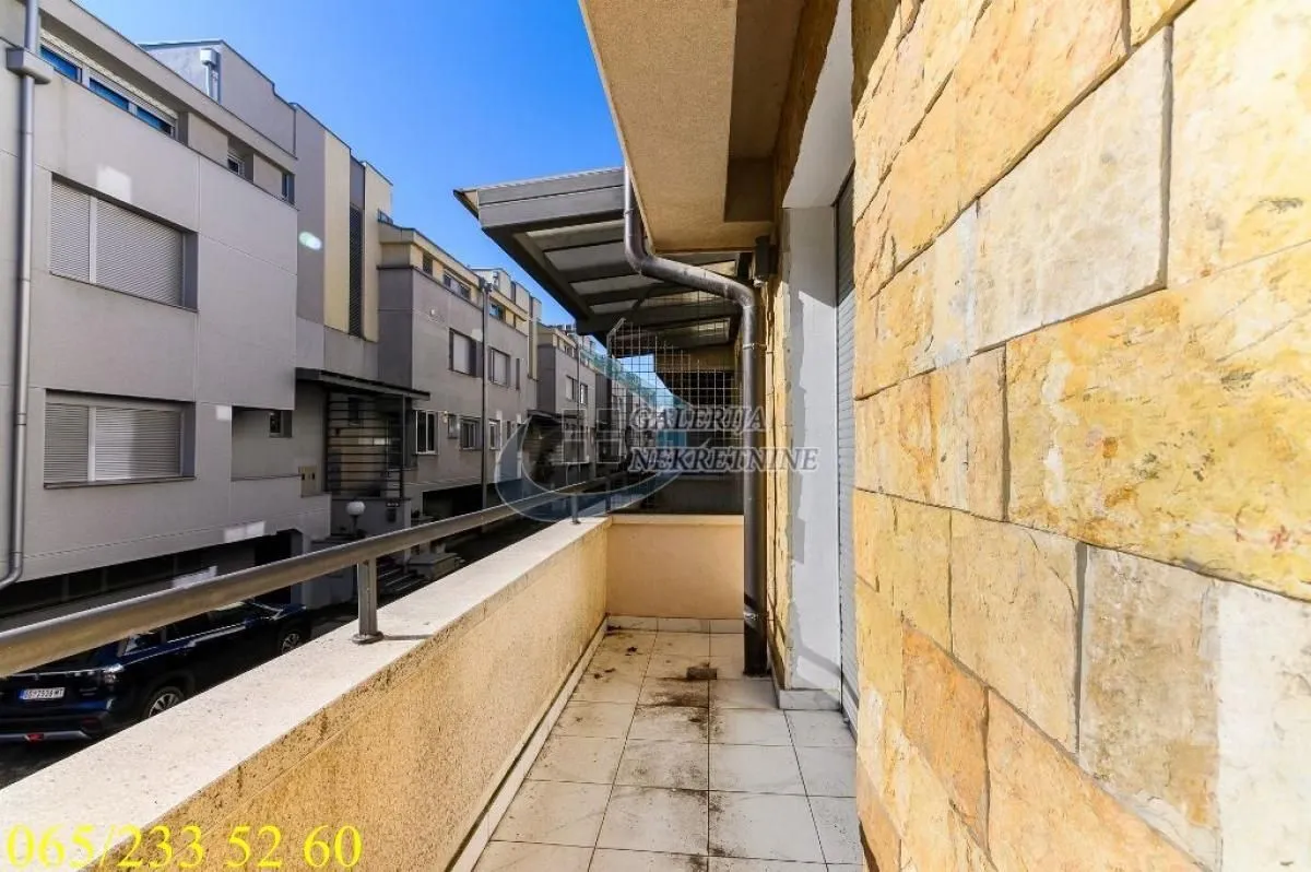 Rent, apartment, 195m², Banovo Brdo, Beograd