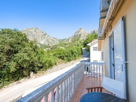 Prodaja, dvosoban stan, 53m², Orahovac, Kotor - image 12