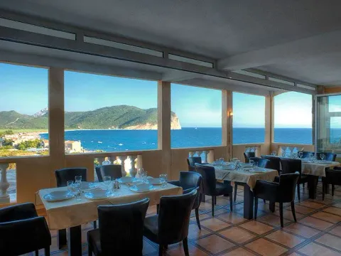 Sale, hospitality venue, 1723m², Buljarica, Budva - image 2